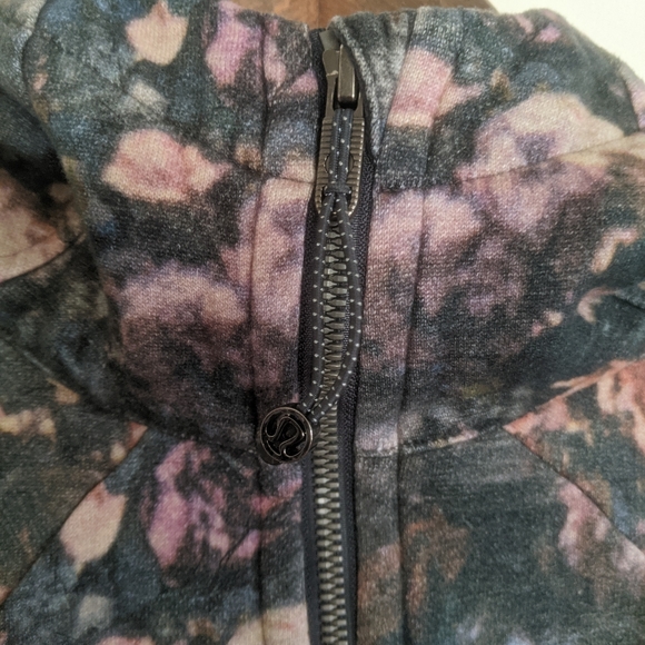 Lululemon Scuba Hoodie Light Cotton Fleece Frosted Rose Multi Size 8 - Picture 7 of 13